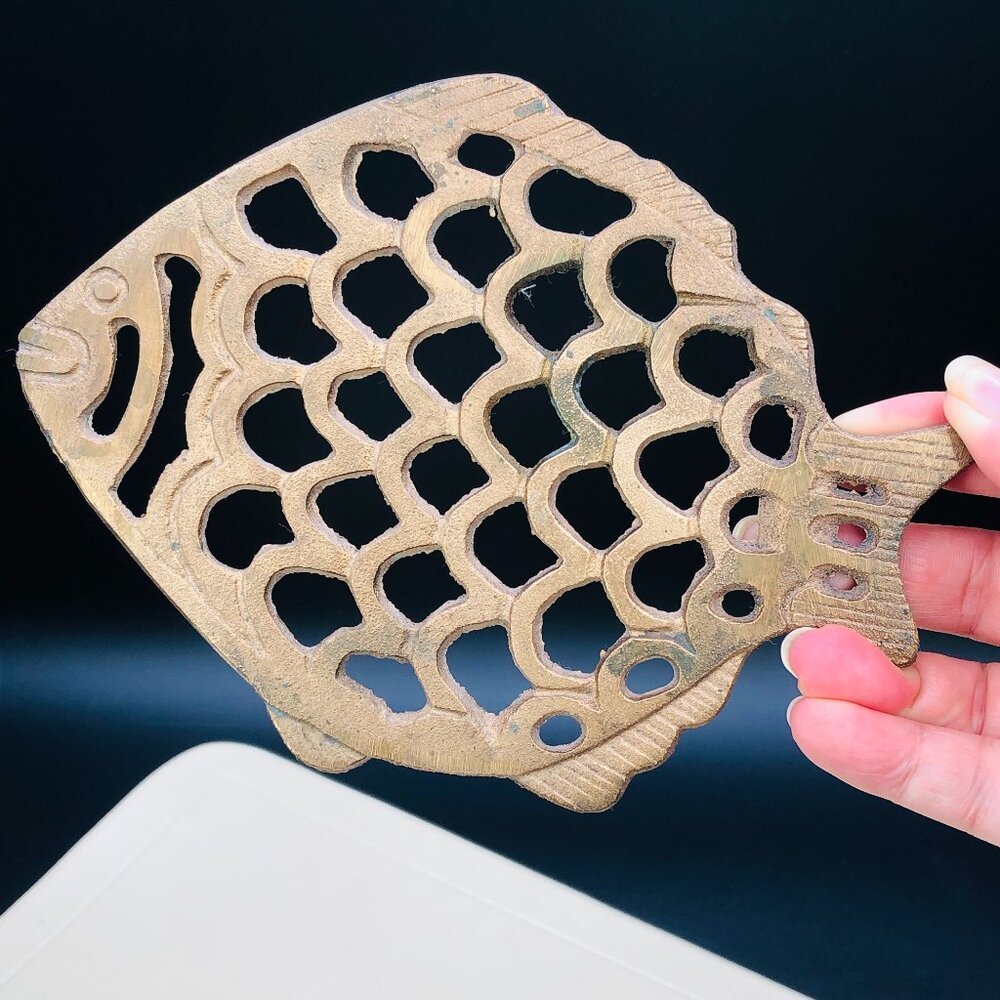 Vintage 70s Brutalist Fish Trivet Made in Canada - Maritimes Living